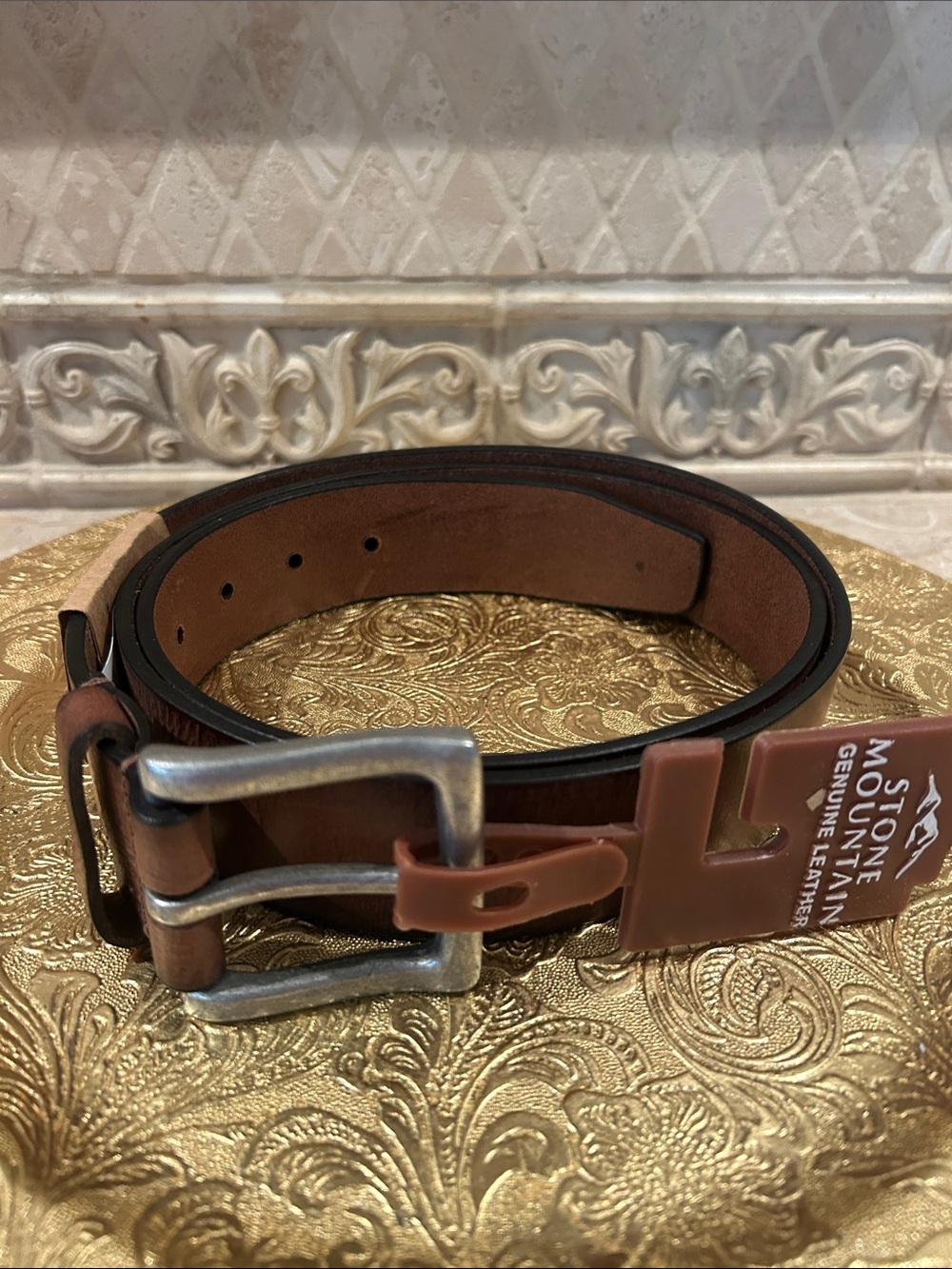 NWT Stone Mountain Genuine Leather Brown Men’s Belt with Silver Buckle XL 42-44@